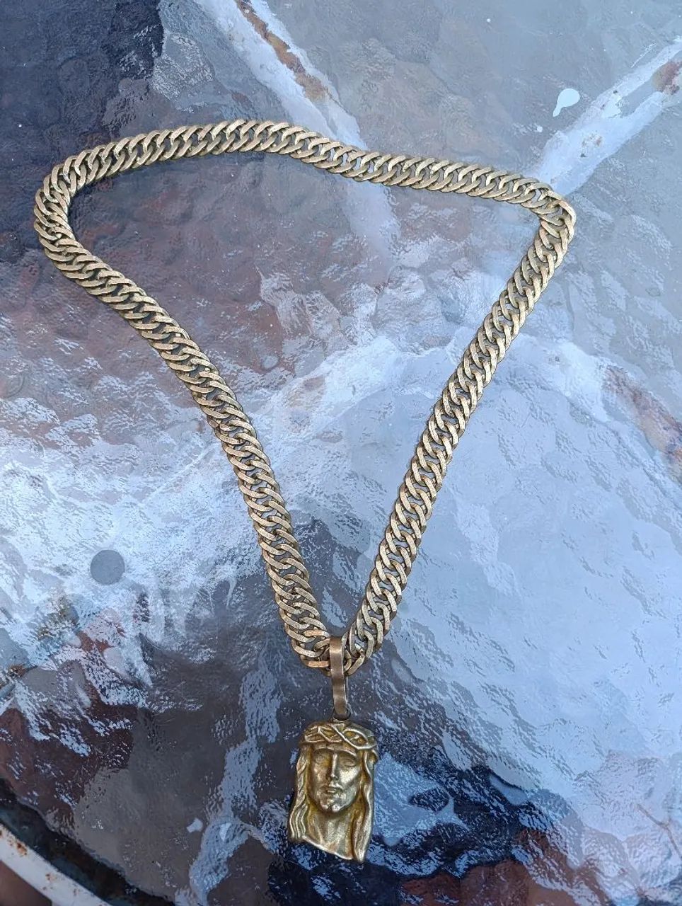 Corrente de moeda antiga 