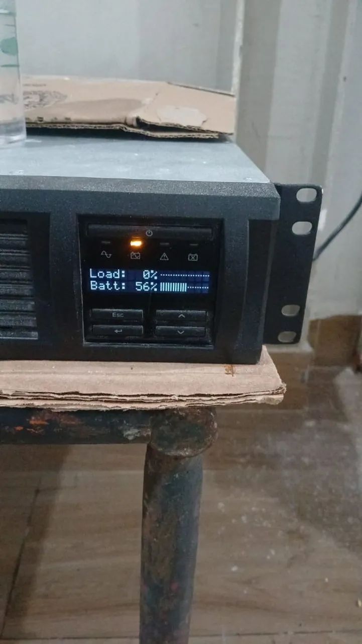 Nobreak APC 2200VA 220V