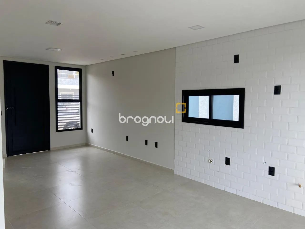 Sobrado com 2 Suítes, Churrasqueira e Espaço para Piscina - Foto 2