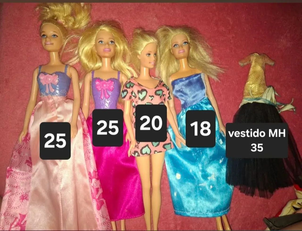 Barbies diversas 