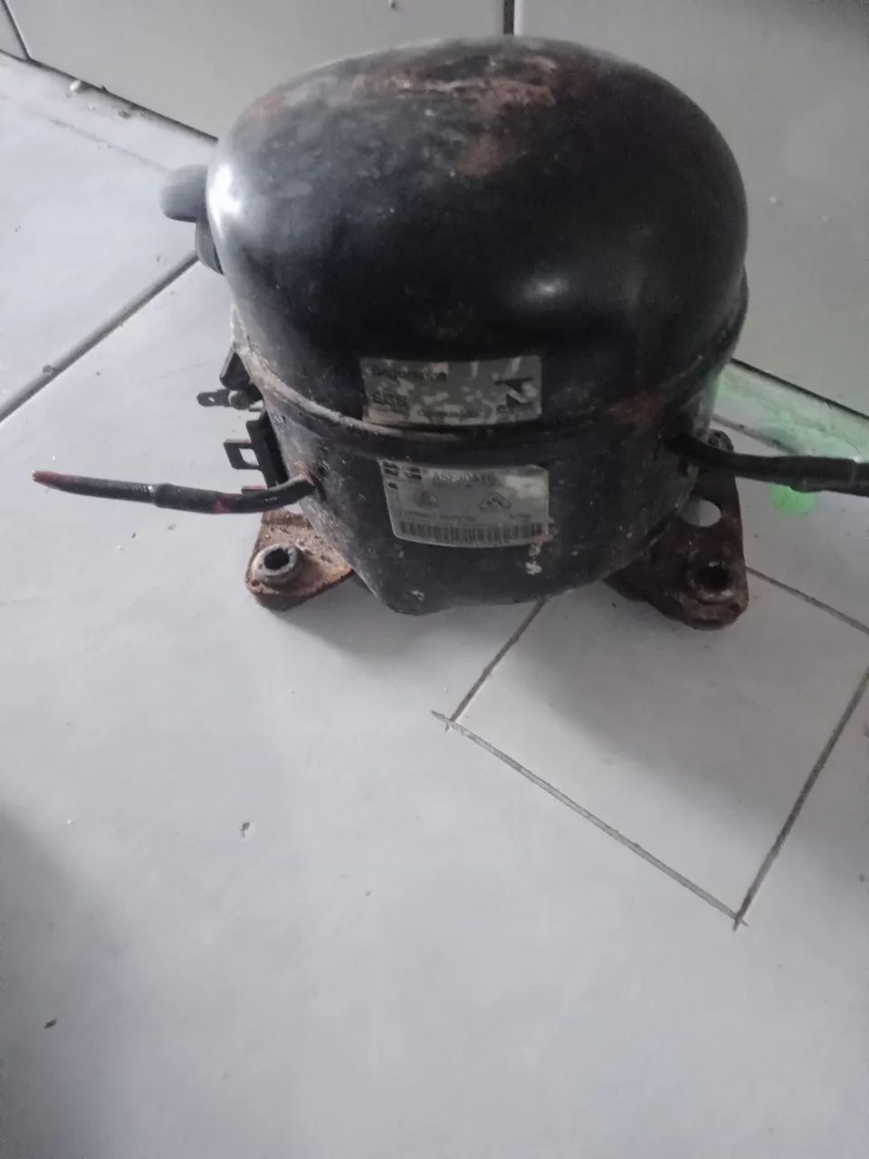 Compressor de geladeira Electrolux  - Foto 2