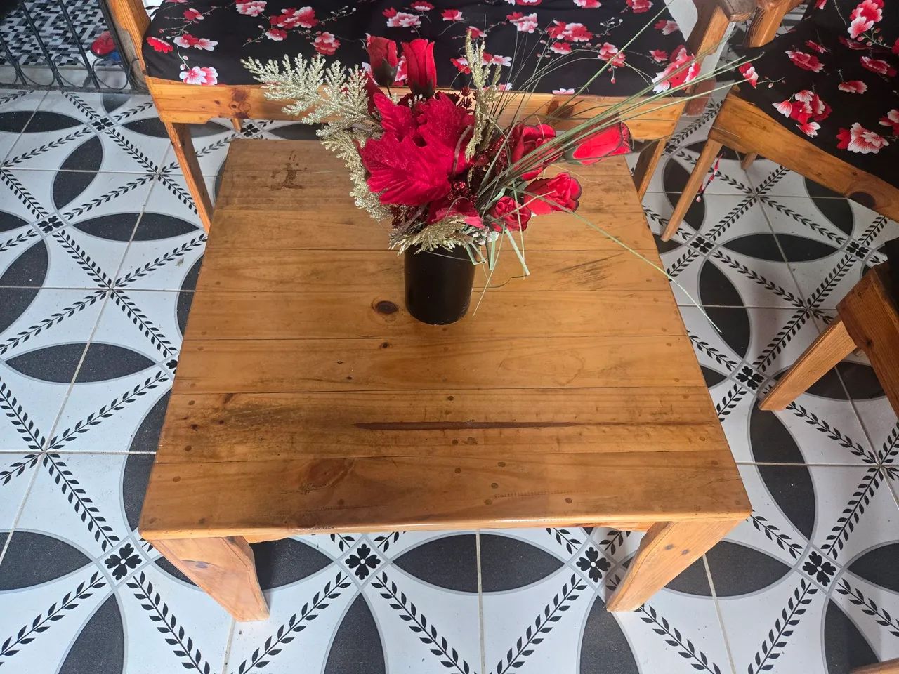 CONJUNTO DE PÁTIO LINDO EM PALETE  - Foto 5