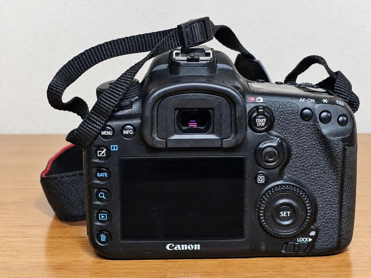 Câmera canon eos 7d mark ii dslr - Foto 2
