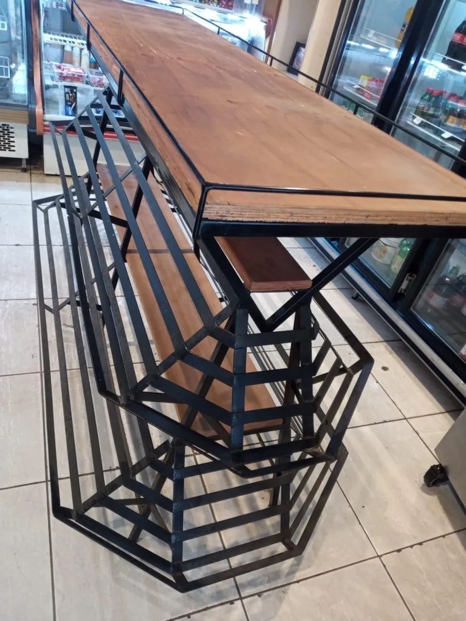 Estante Expositora de Ferro Galvanizado - Ideal para Comércio  - Foto 3