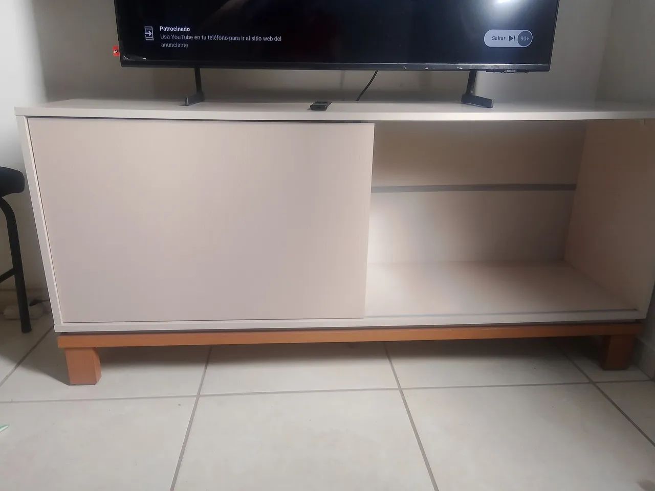 Venta de TV + móvel de TV.