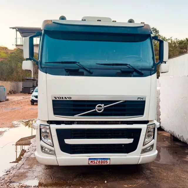 FH 440 6X2 - 4 EIXO - 2010 - Foto 5