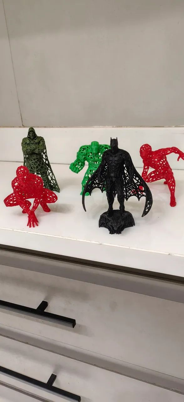 COLEÇÃO HERÓI MARVEL VAZADOS - Foto 2