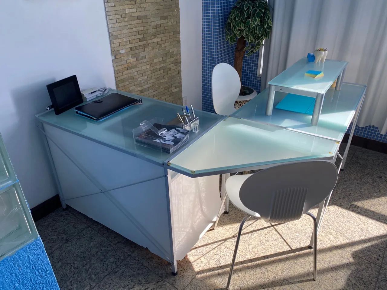 Mesa de Vidro em L 