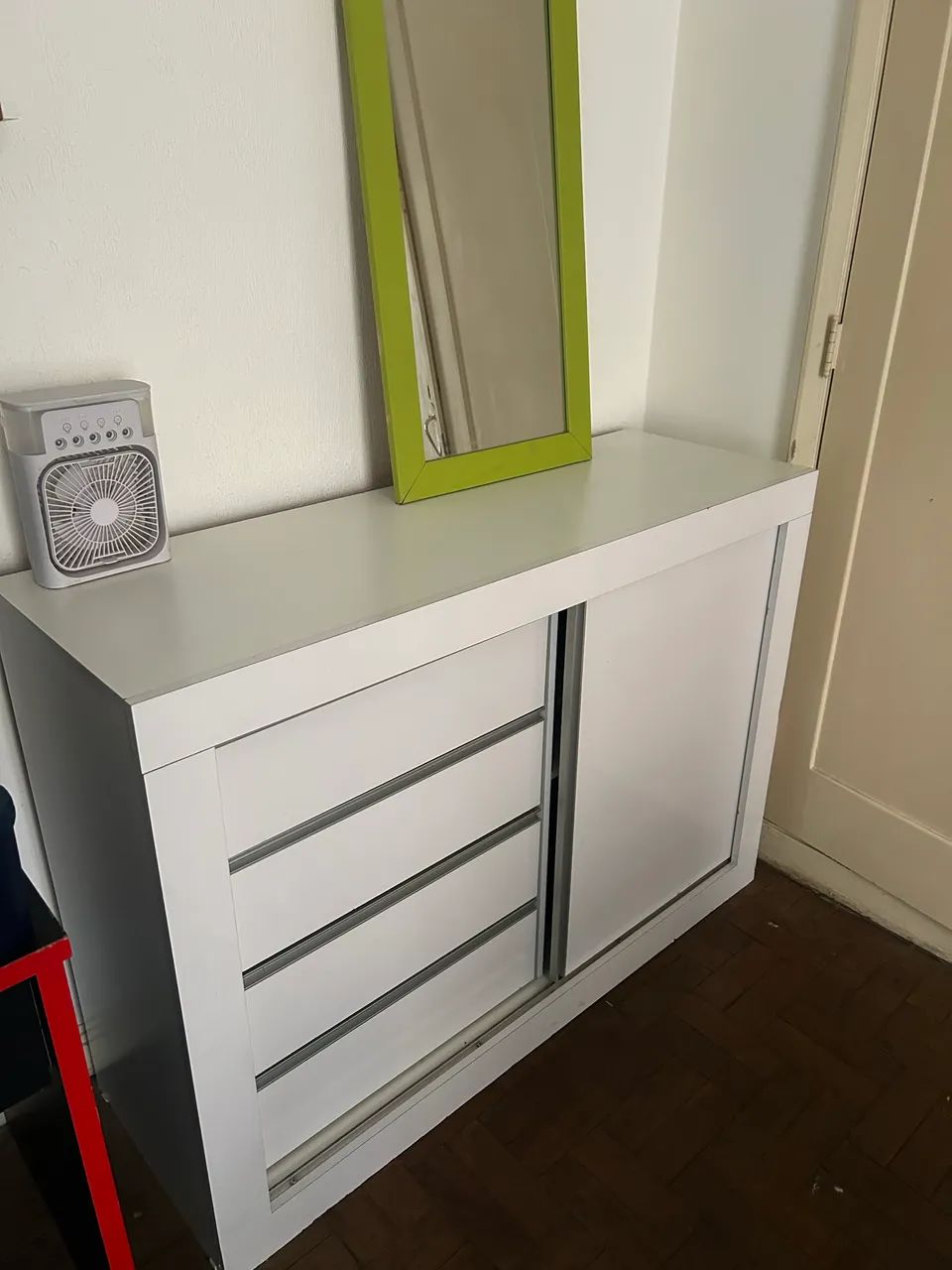 Cômoda grande em perfeito estado - Foto 2