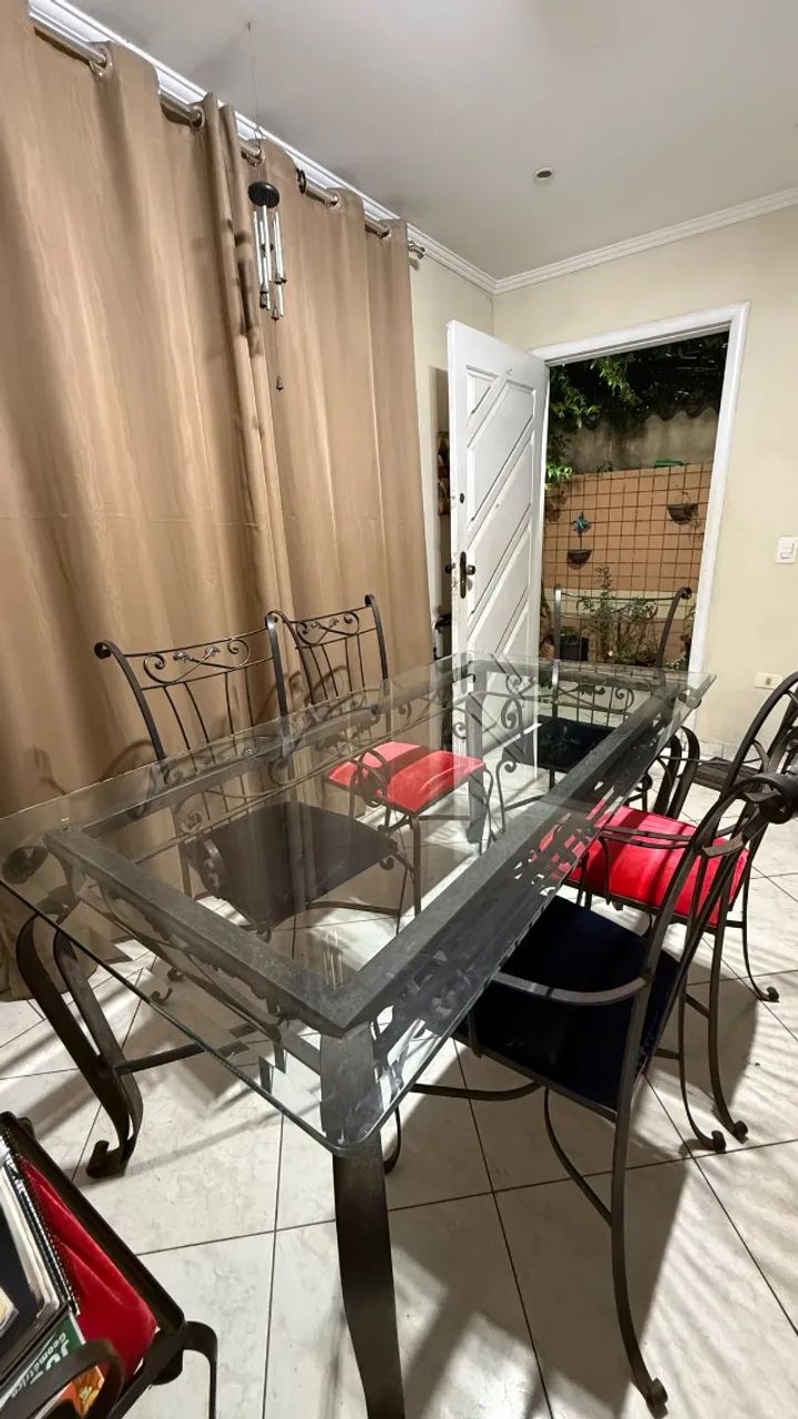 Mesa de Jantar com 6 Cadeiras - Ferro e Vidro