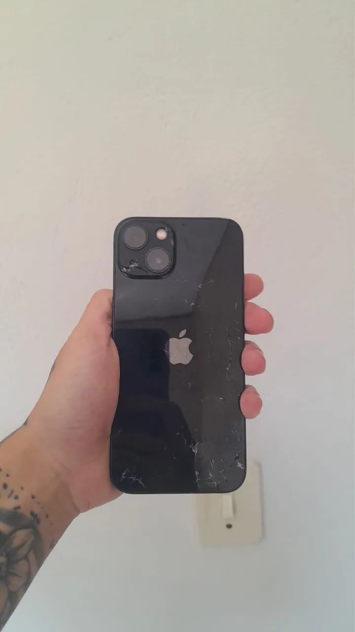 Iphone 13 128gb traseira trincada - Foto 3