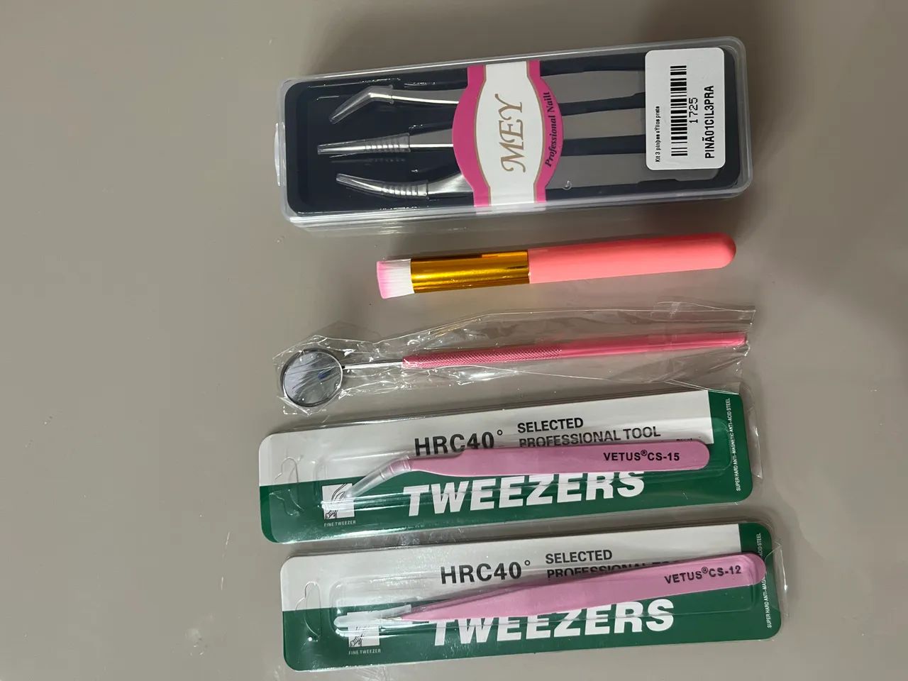 Itens para extensão de cílios 