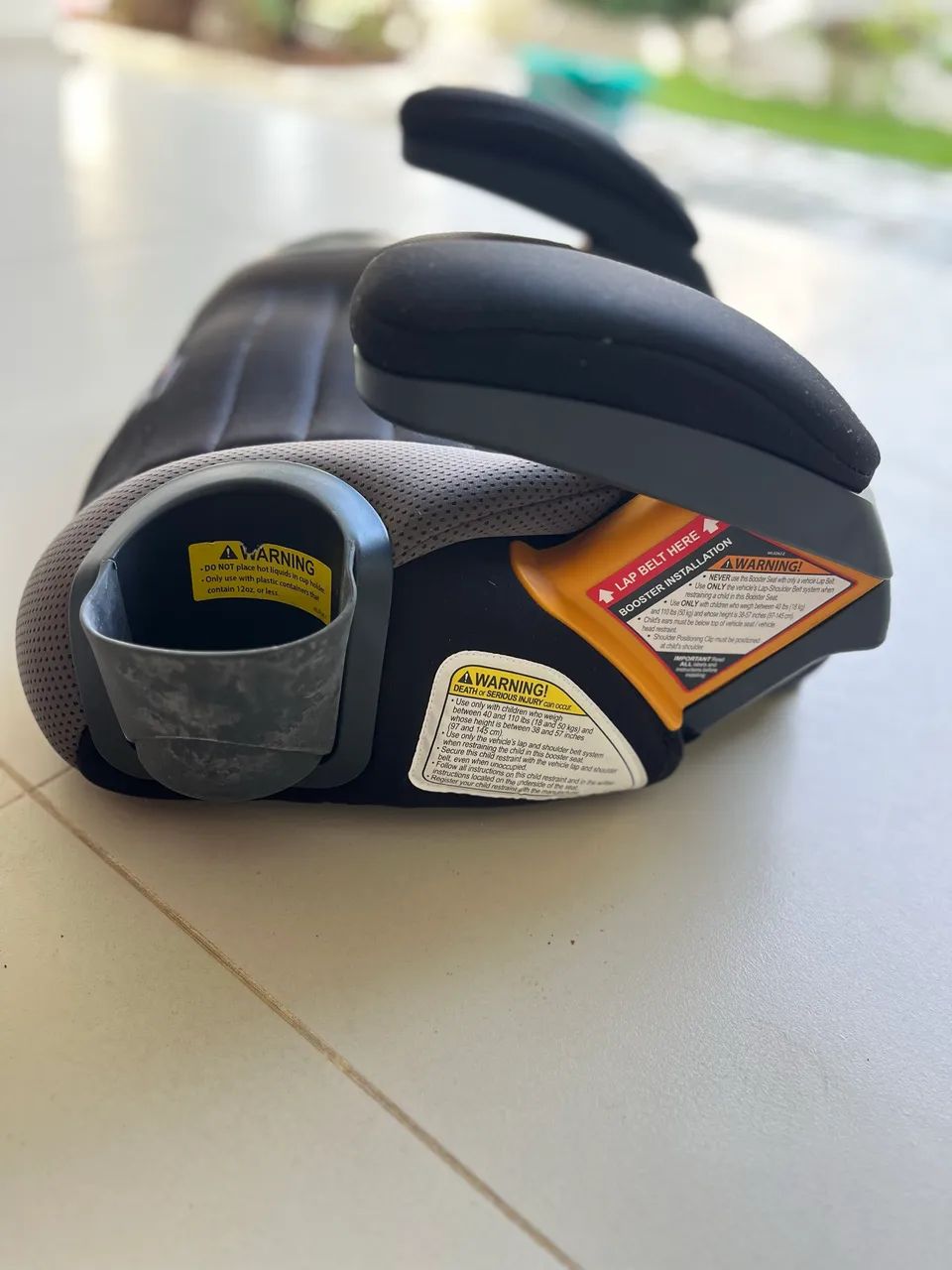 Assento infantil de elevação para carro (booster) - Foto 2