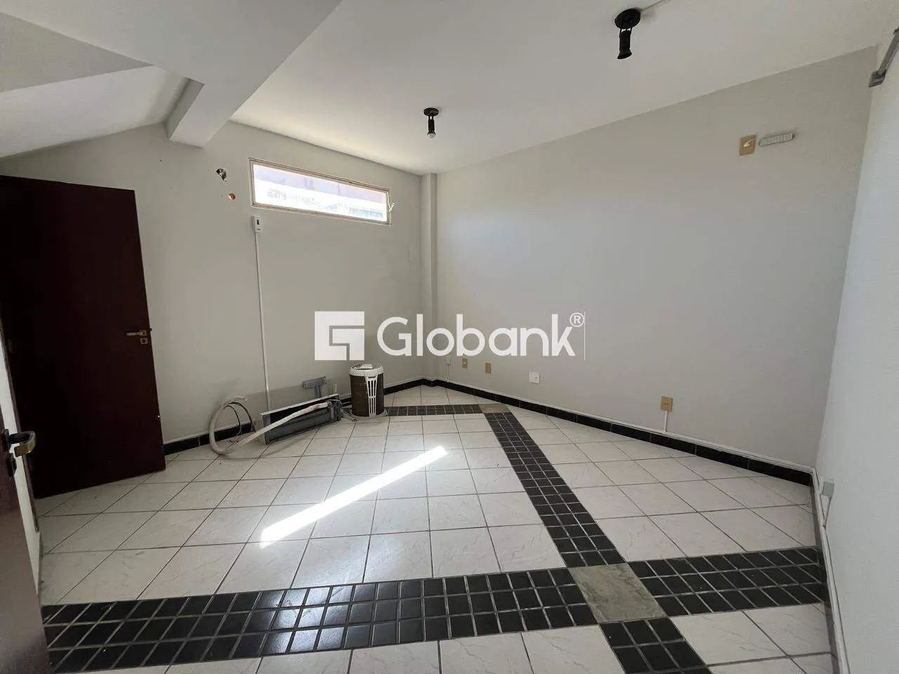 Andar para aluguel Centro 223m² Montes Claros MG - Foto 5