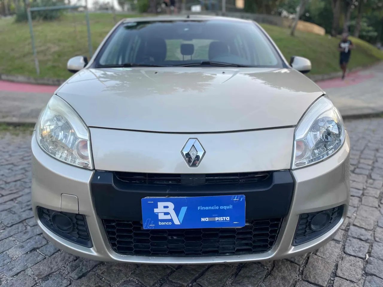 Renault Sandero 2012
