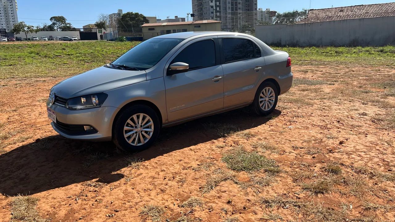Volkswagen Voyage 2015