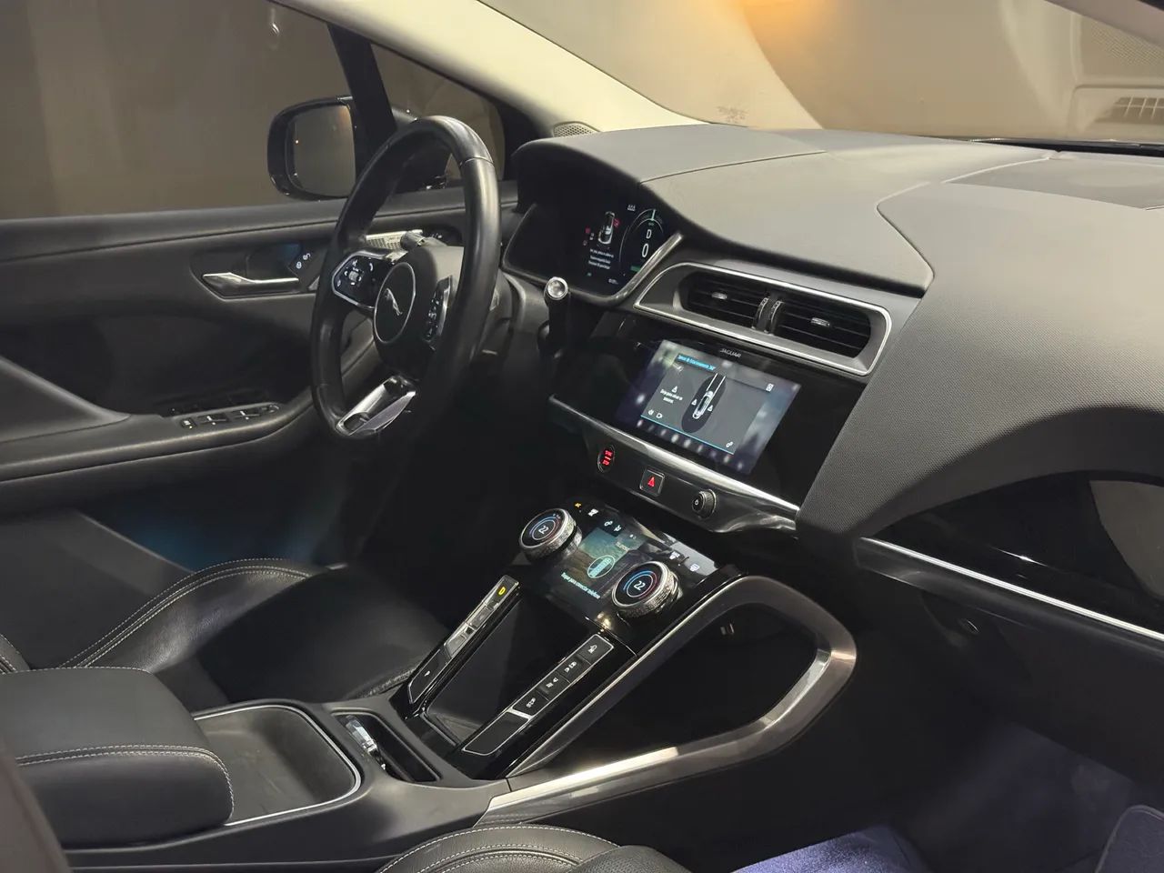 Jaguar I-Pace SE E400 AWD Aut. (elétrico) 2020 - Foto 2
