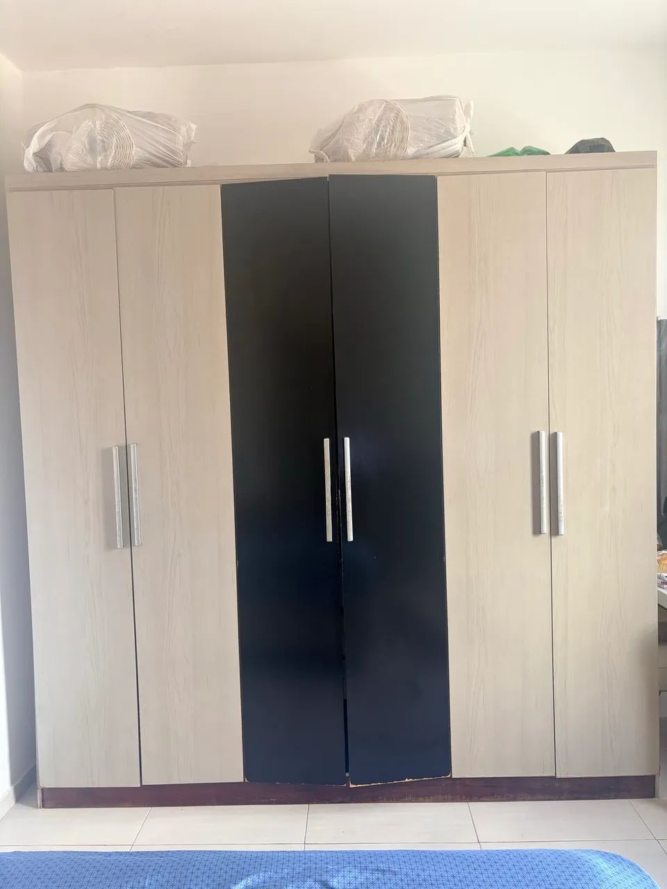 Guarda roupa de casal MDF