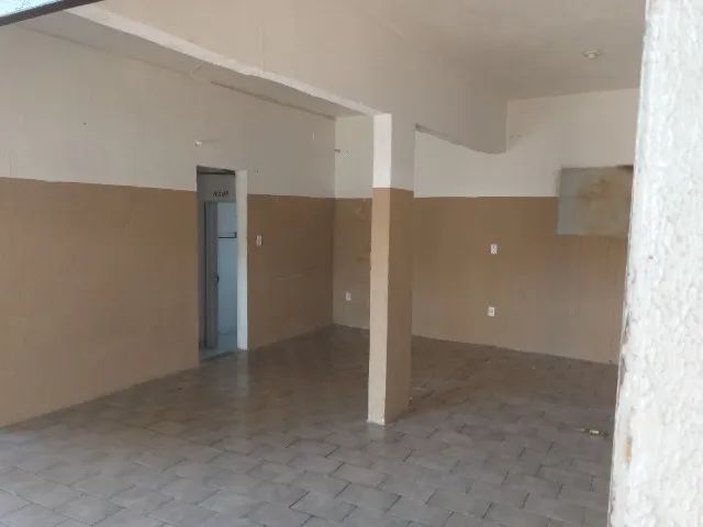 Ponto comercial com 2 banheiros 10x10 