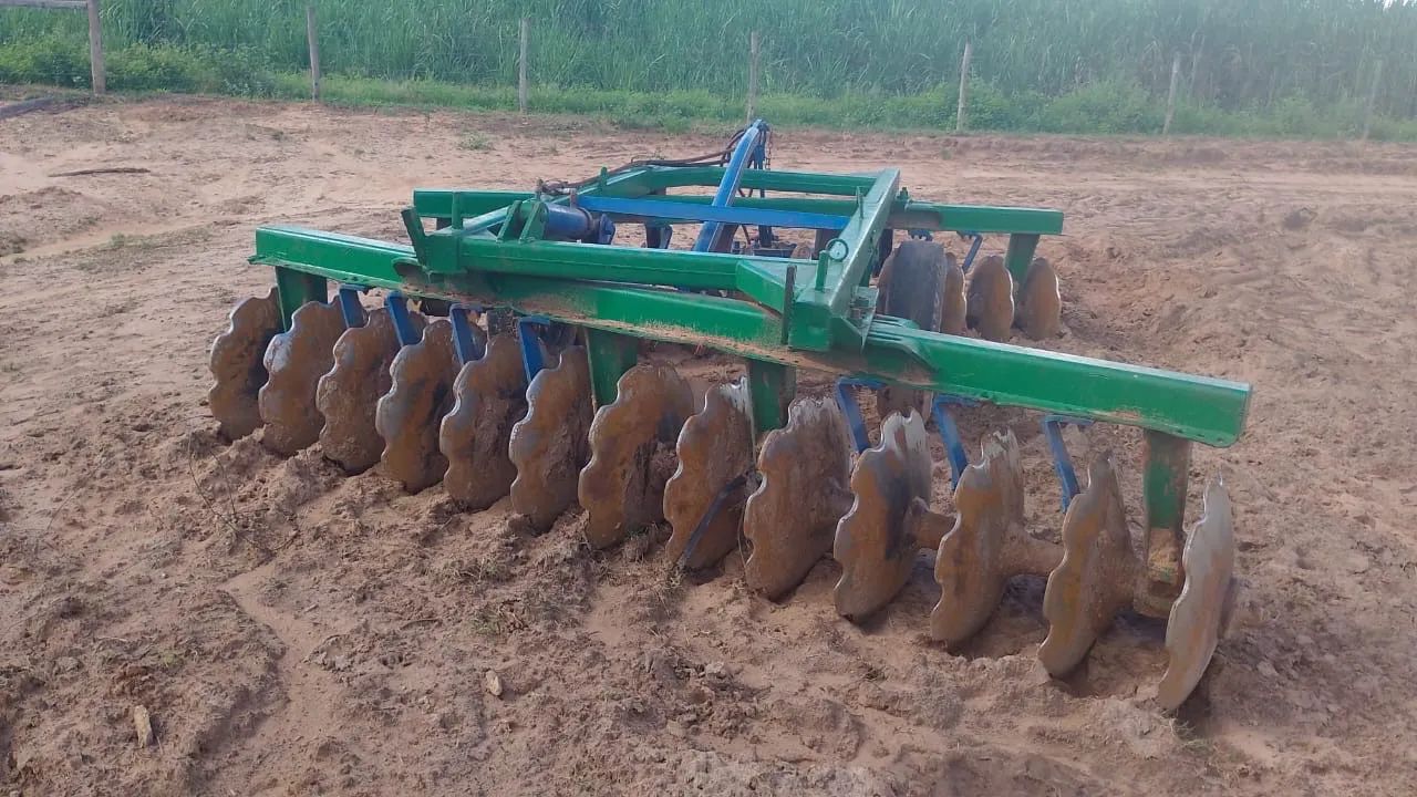 Grades agrícolas intermediárias e aradora !! - Foto 4