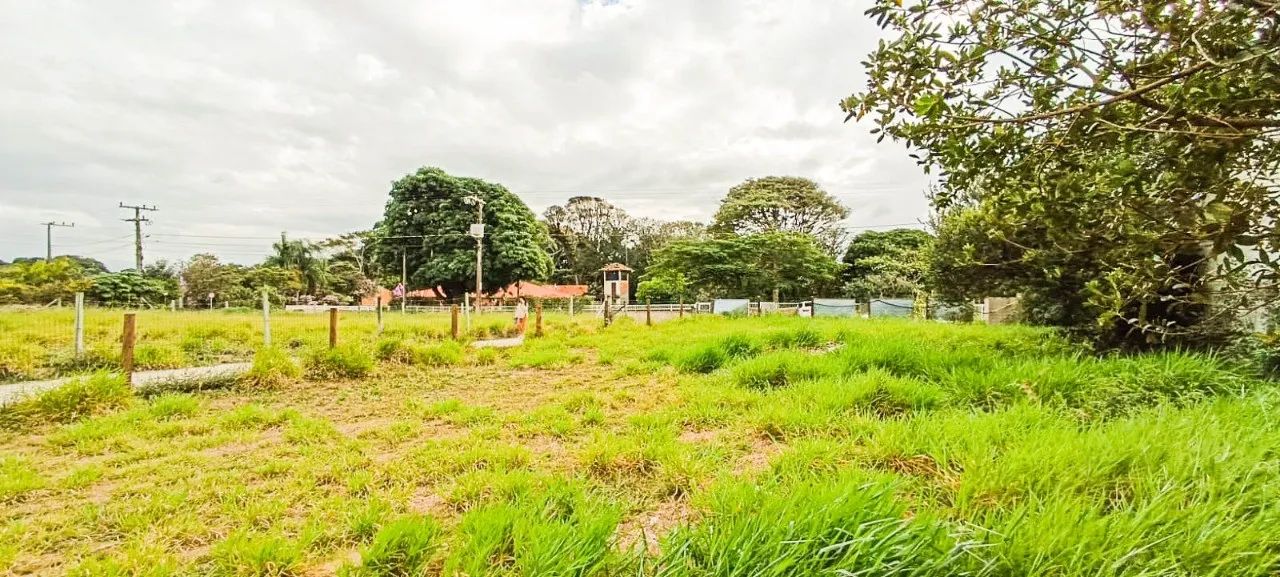 Terreno na Ibiraquera ao lado da Lagoa
