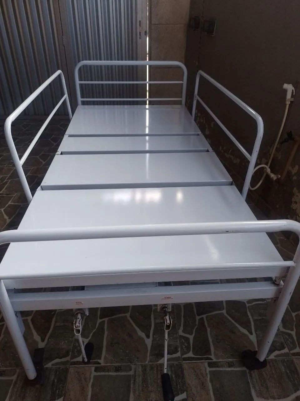 Cama hospitalar em perfeito estado - Foto 3
