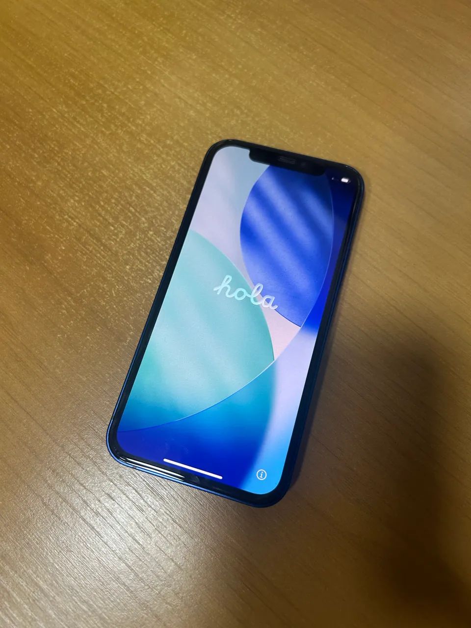 iPhone 12 azul  - Foto 2