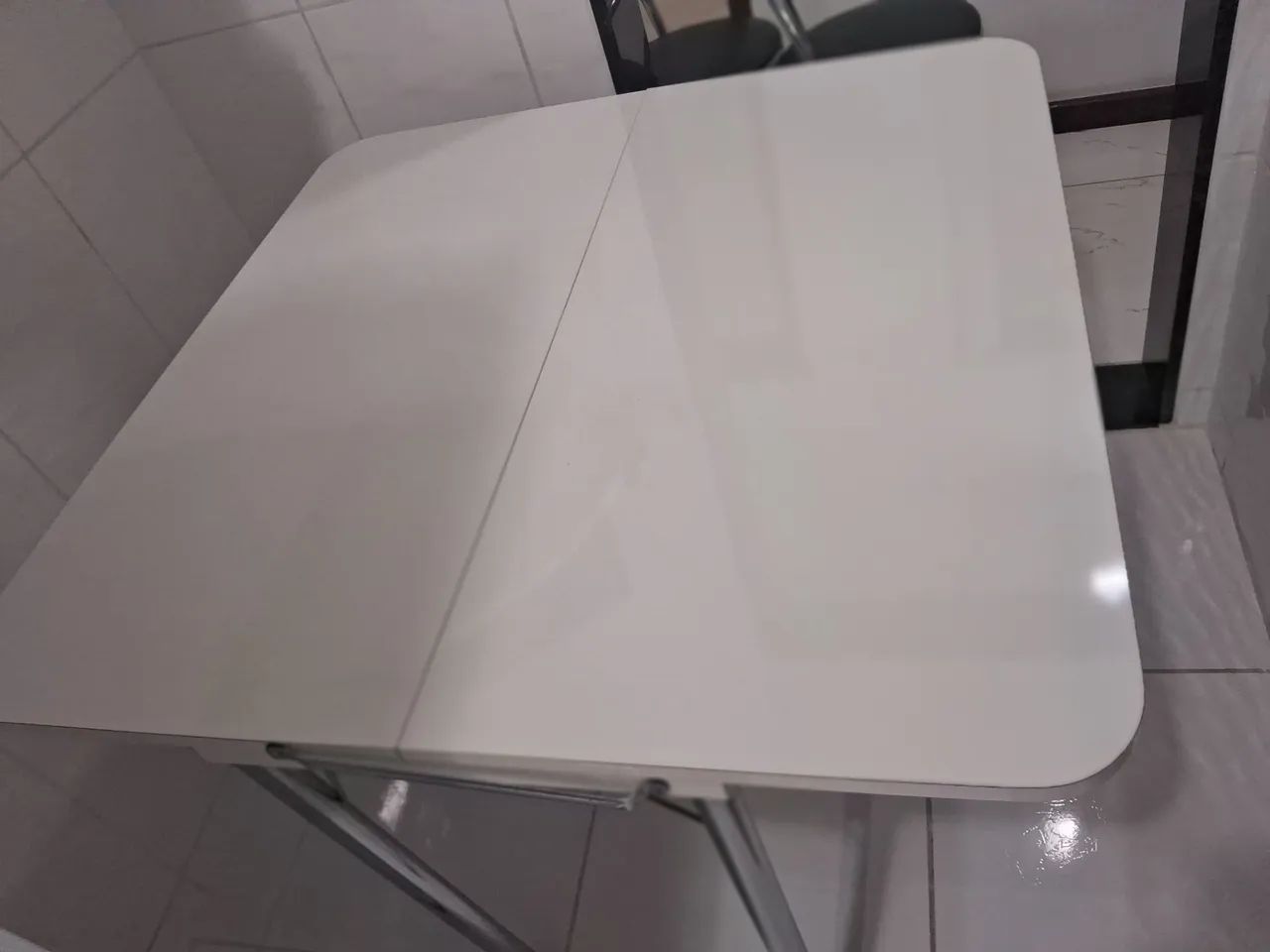 Mesa + 2 banquetas .Otimo preço!! - Foto 3