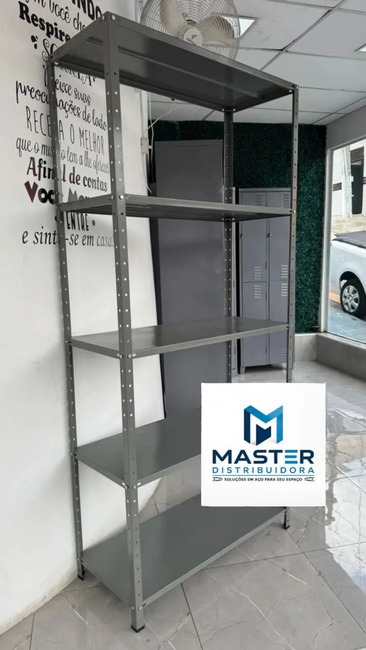 Distribuidor de prateleiras de aço 