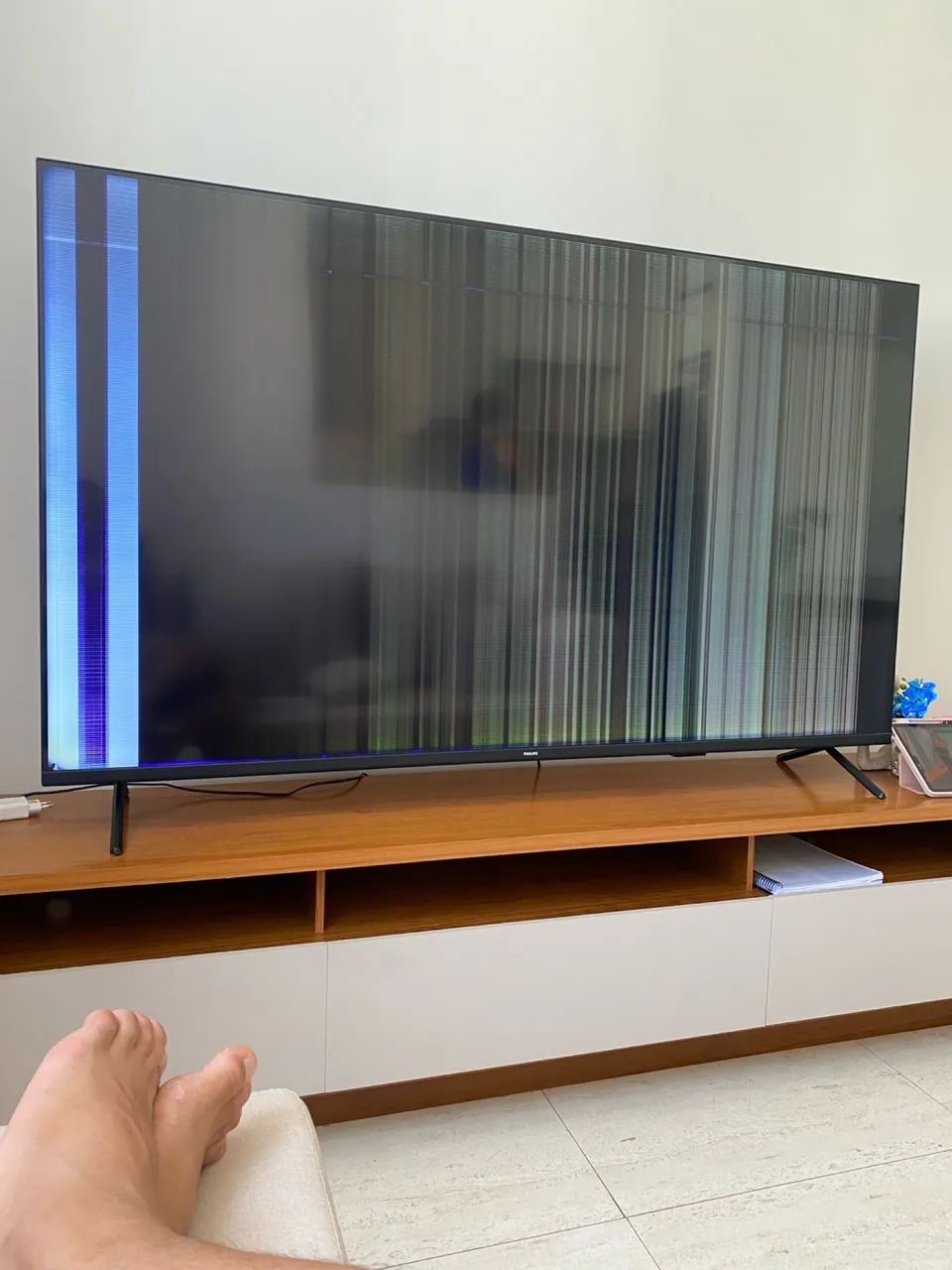 Tv Philips 65 polegadas Modelo: 65PUG7408/78 - Foto 3