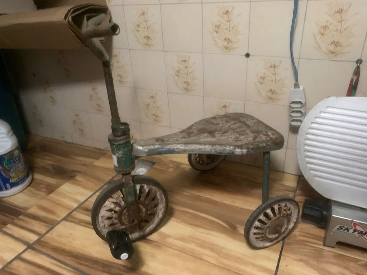 triciclo ou velocípede antigo - Foto 3