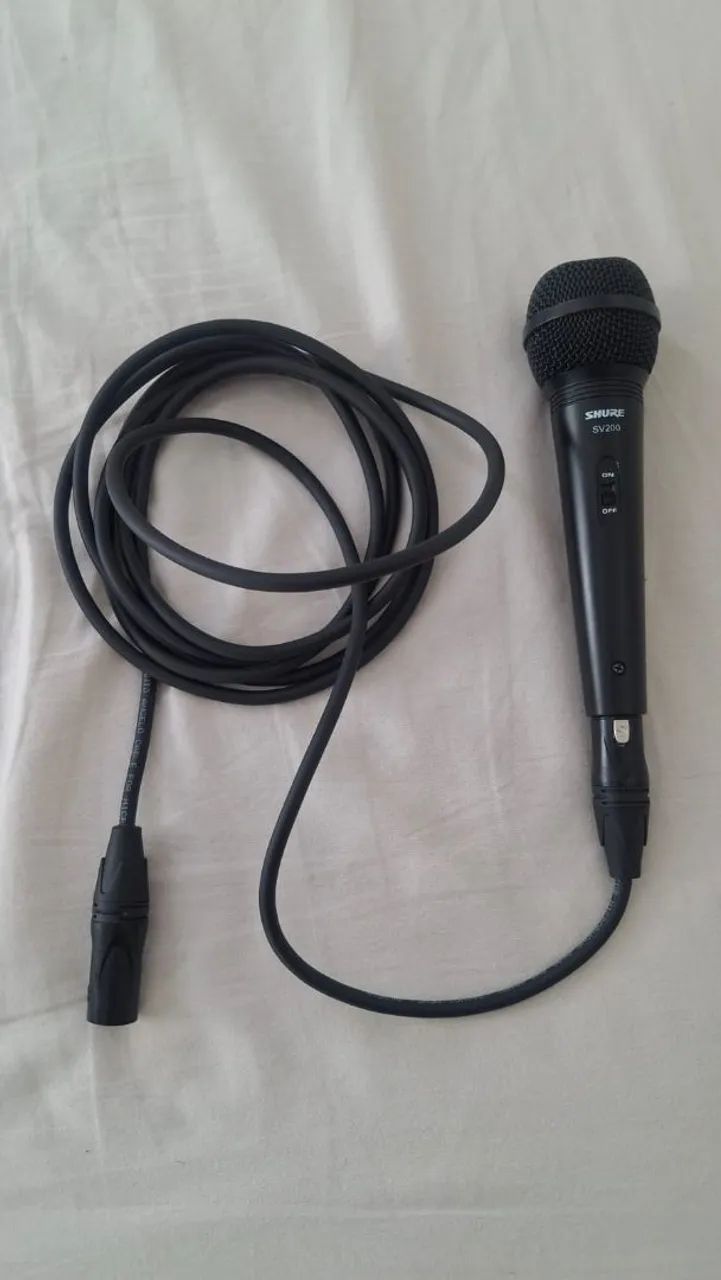 MICROFONE COM CABO  xlr