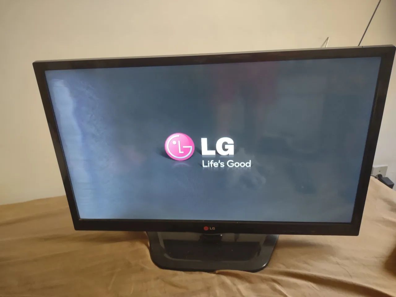 VENDO TV 28 POLEGADAS LG R$ 400,00 - Foto 4