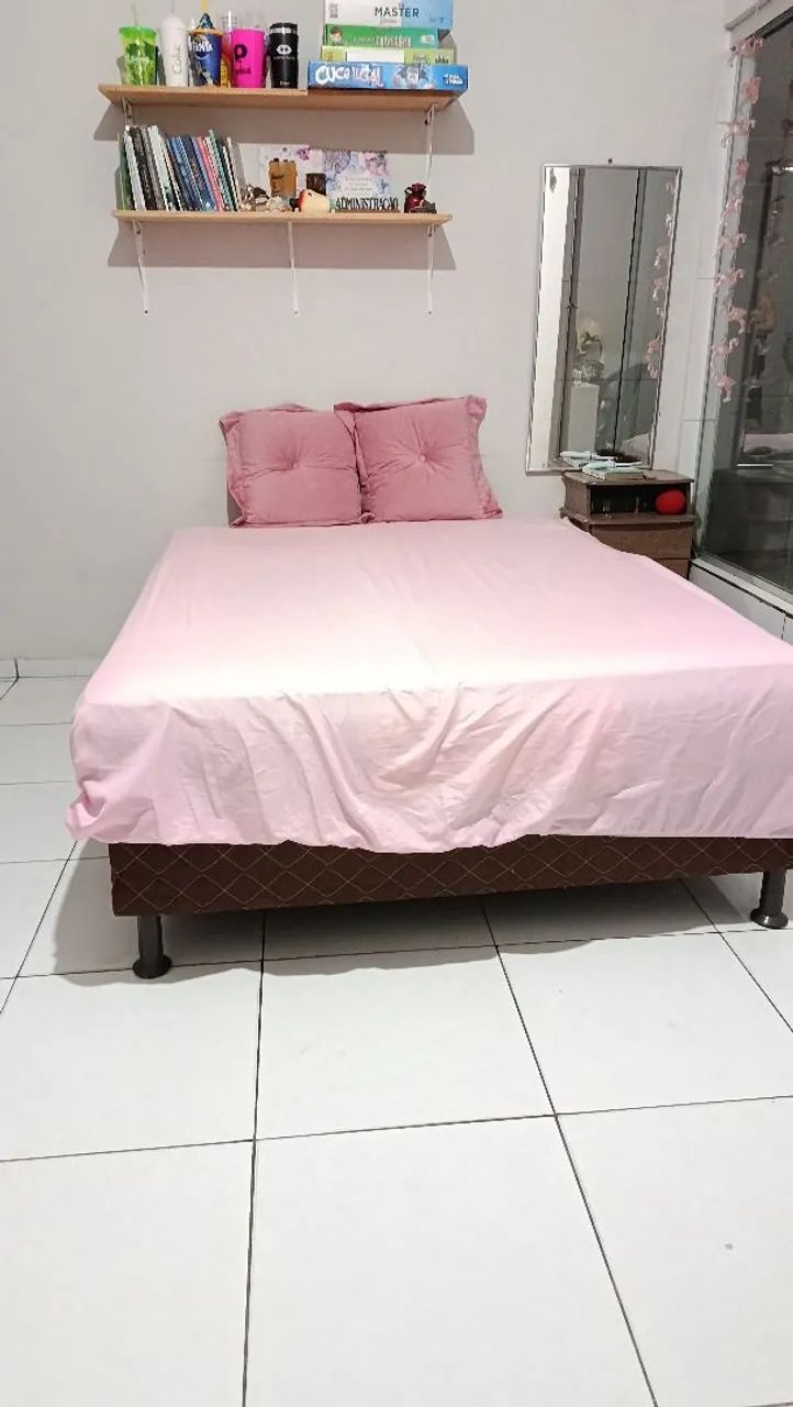Cama box de casal com colchão 