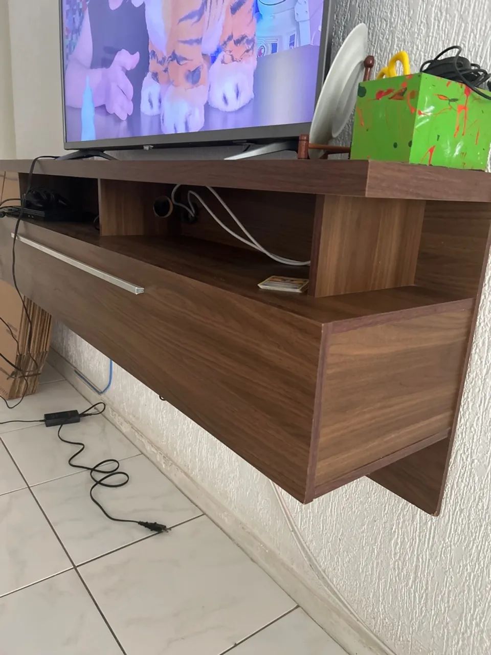 Rack de TV com Gaveta - Foto 2
