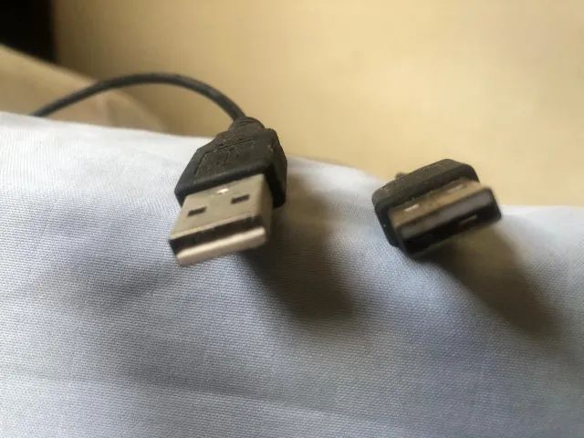2 teclados pretos conexão USB  - Foto 3