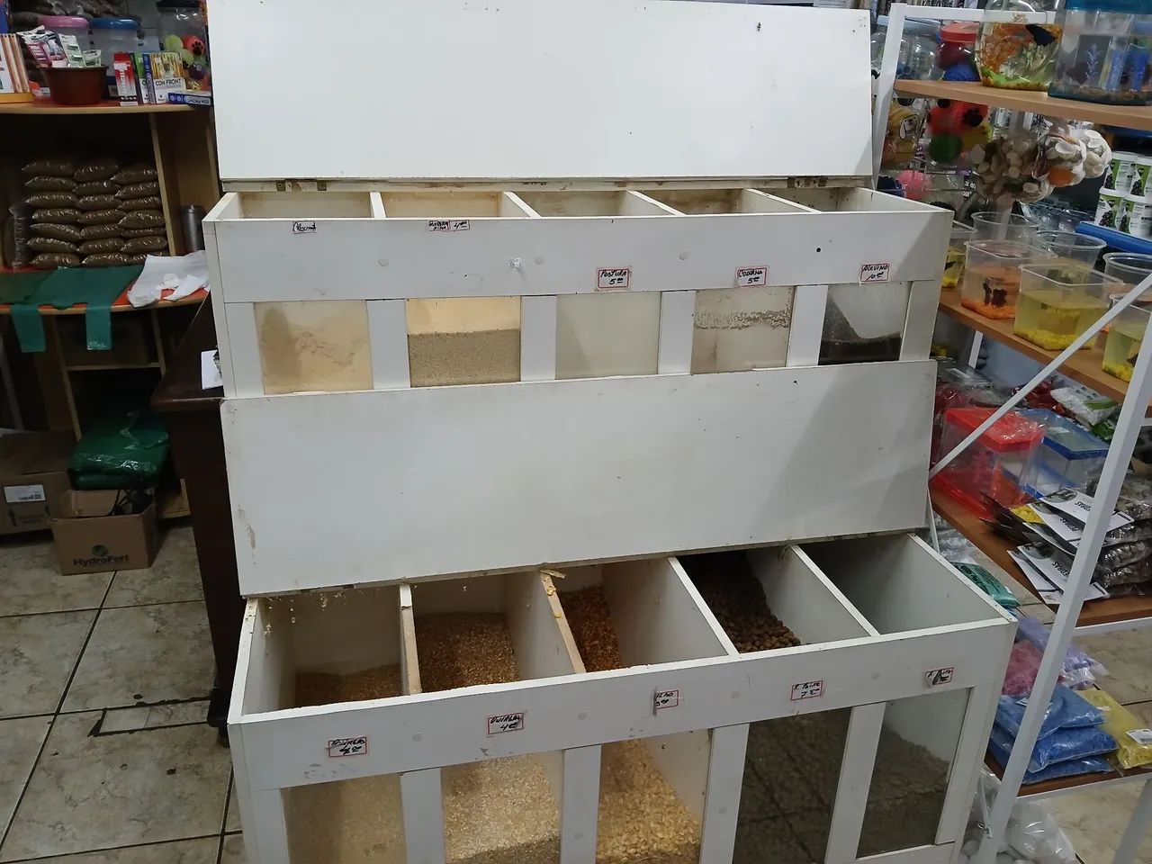 Expositor ração petbox 10div - Foto 3