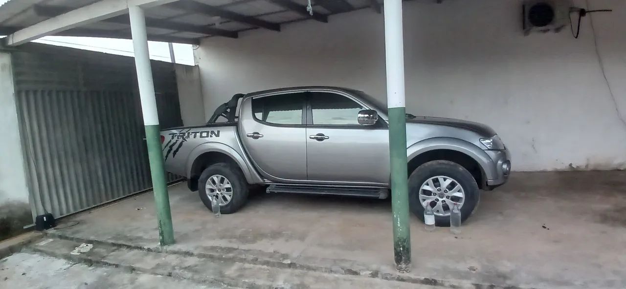 Mitsubishi L200 Triton HLS 2.4 Flex 16V CD Mec. 2016 2016