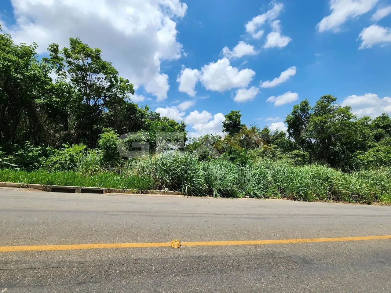 Lote com 240m², 10m² de frente, rua Alceu Amoroso de Lima, Chanadour - Divinópol - Foto 2