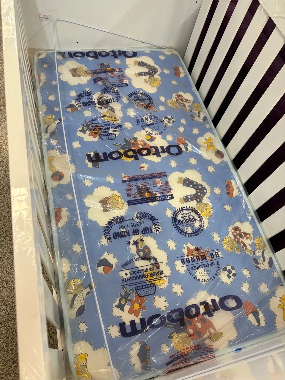 Berço 3 em 1 com colchão e rodinhas  - Foto 3