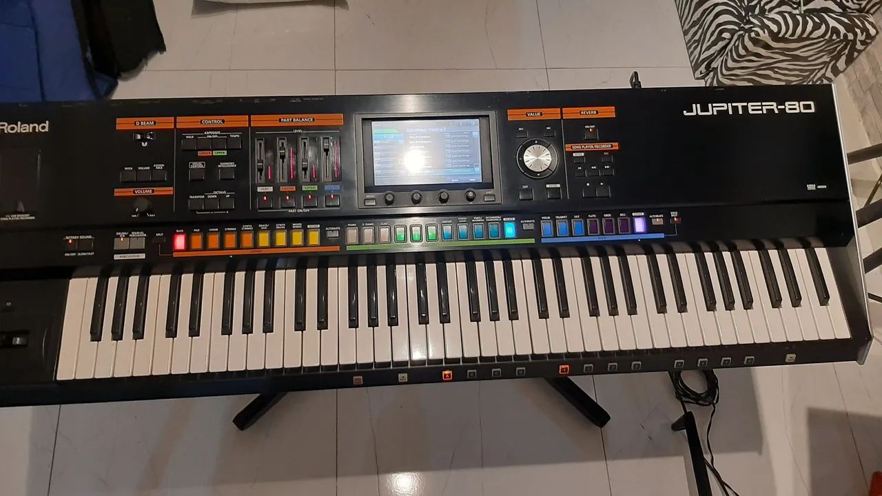 Roland Jupiter 80 