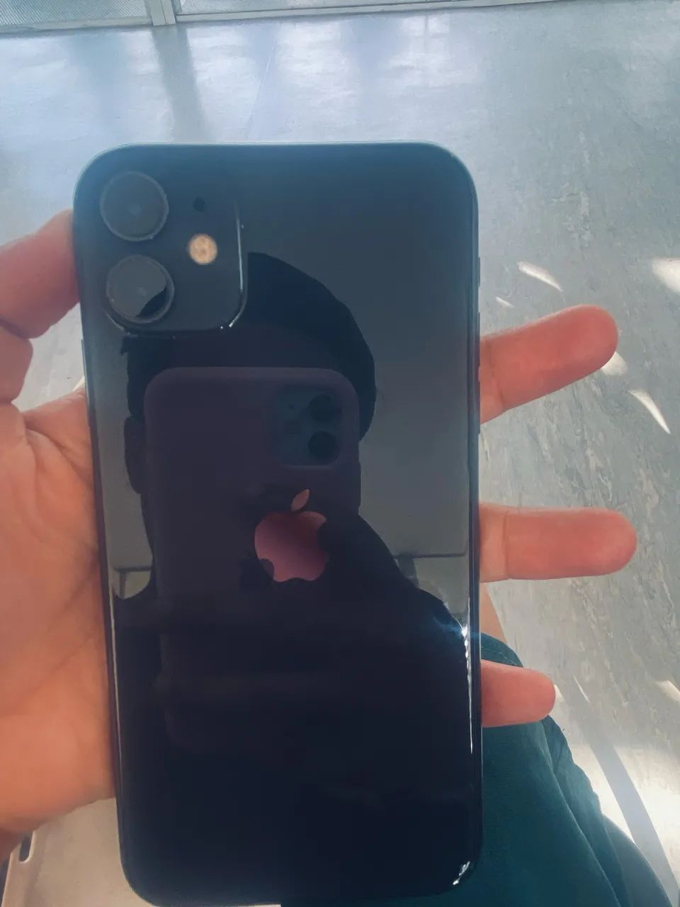 Iphone 11 semi novo - Foto 2