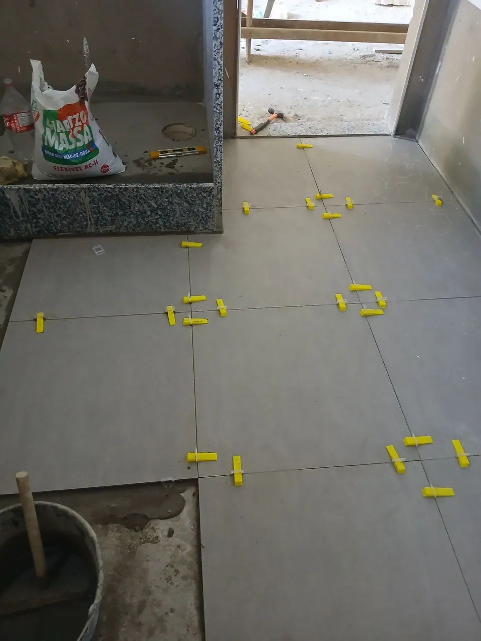 Obra e reforma .em geral.