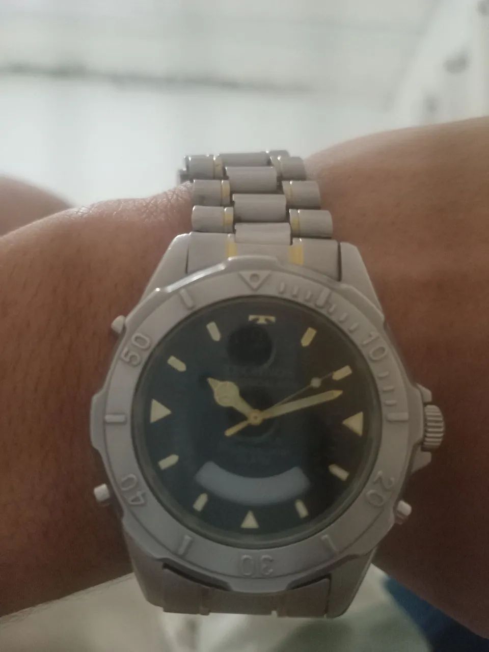 Vendo relógio 