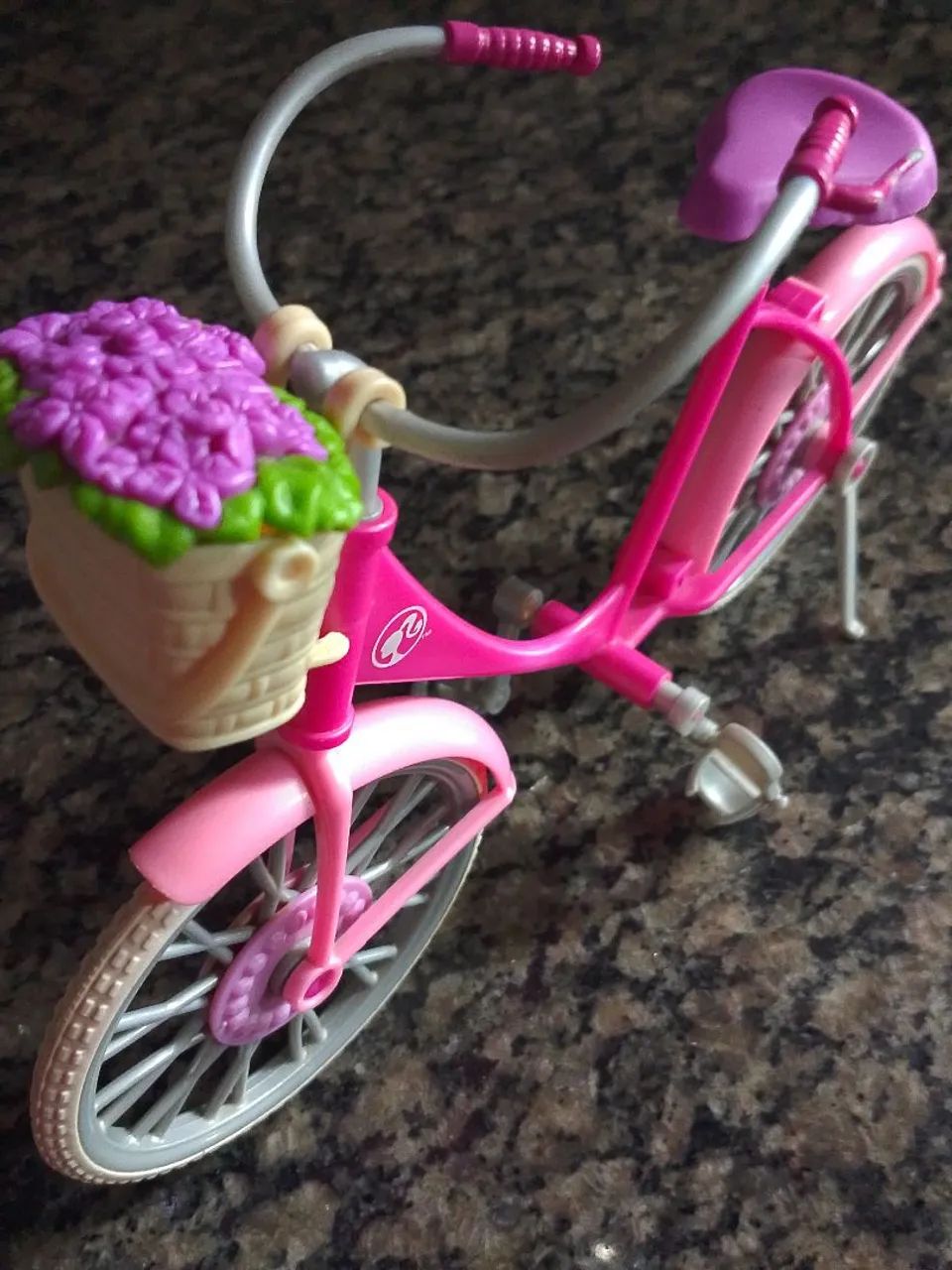 Bicicleta boneca Barbie infantil  - Foto 2