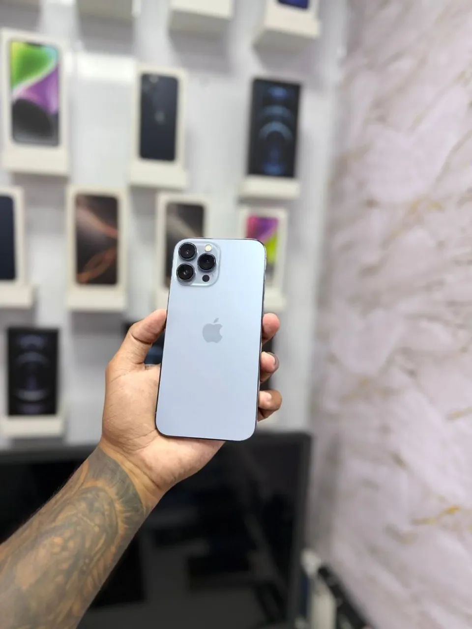 IPHONE 13 PRO AZUL<br>R$ 2.650,00