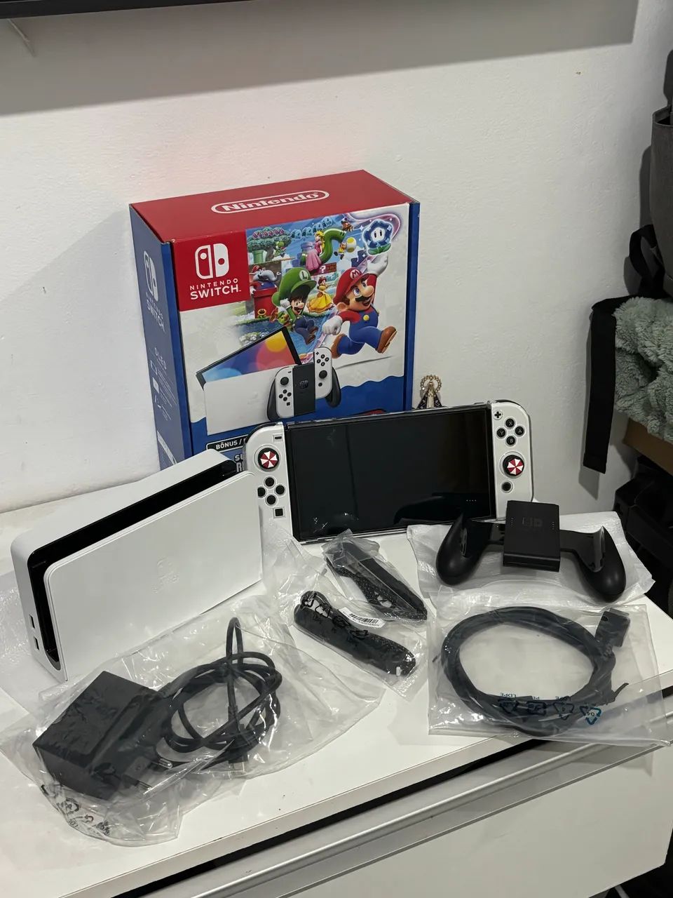 Nintendo Switch Oled 128gb - Desbloqueado