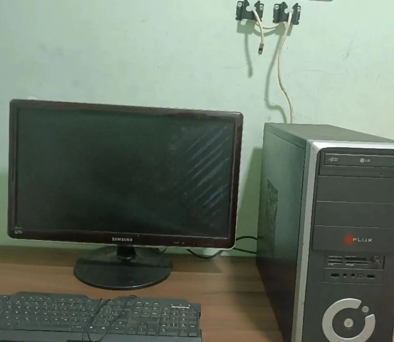 PC USADO-EXCELENTE