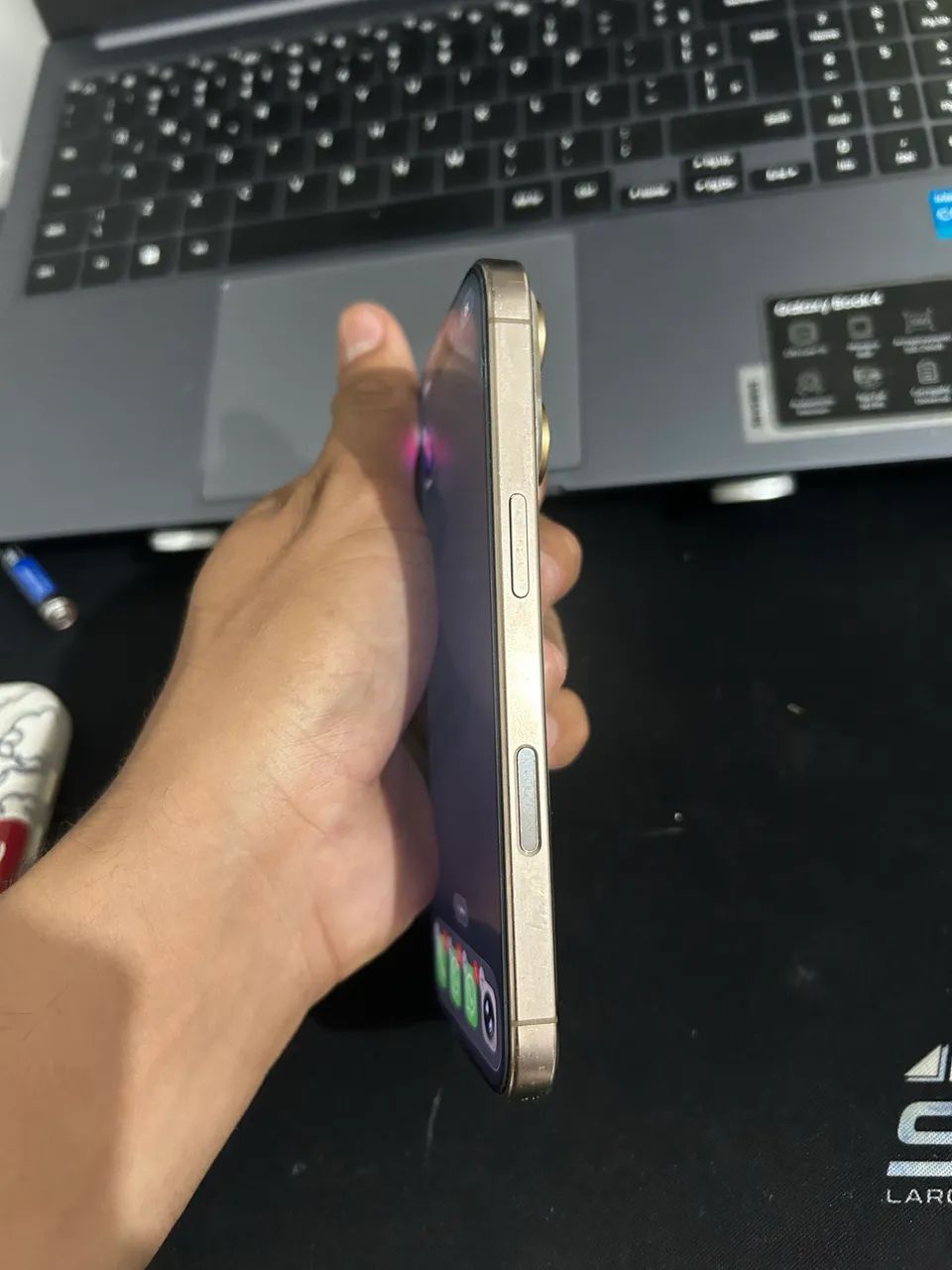 Vendo iPhone 16 Pro  - Foto 4