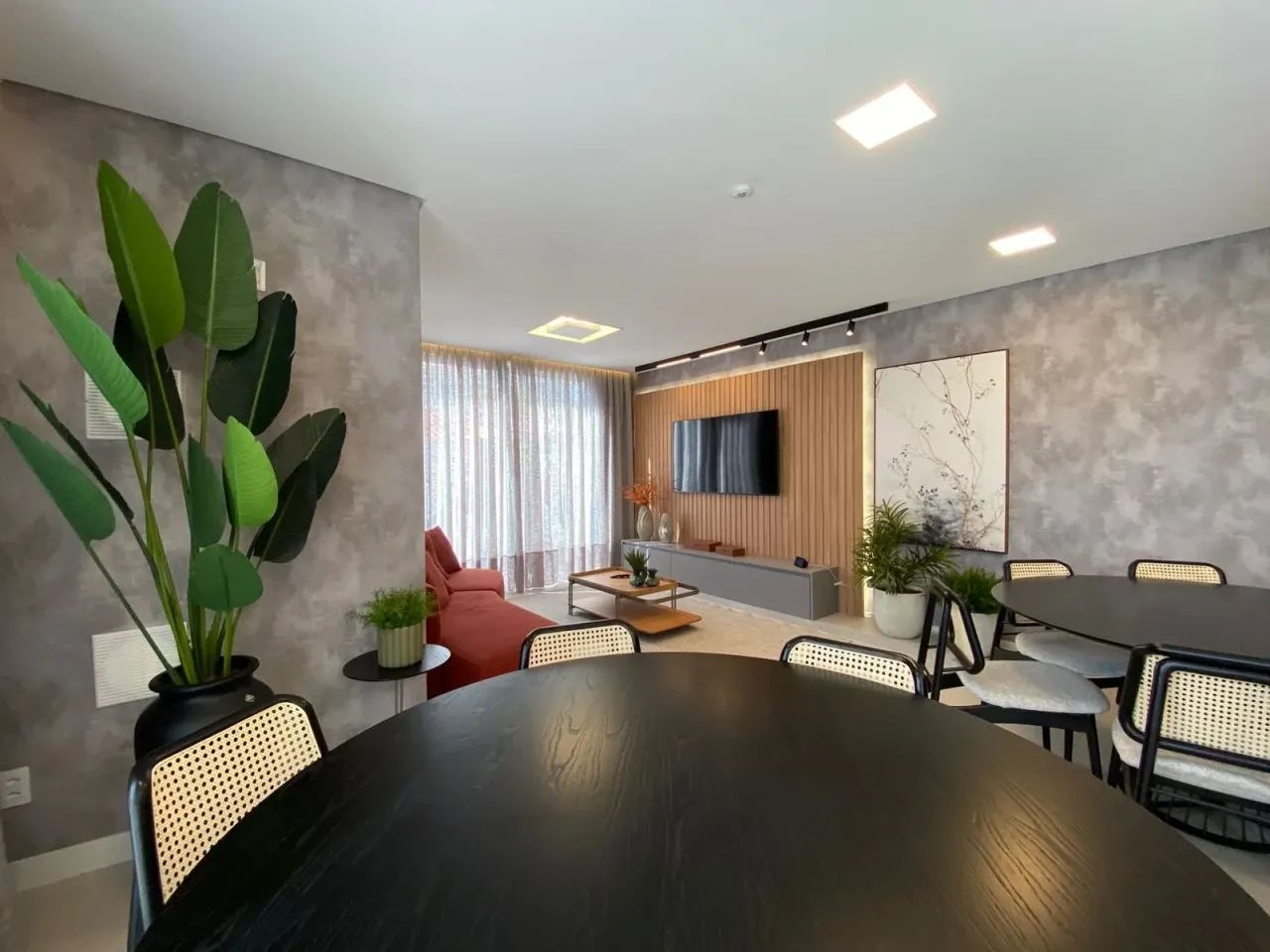 Apartamento 3 Quartos com 3 Suítes e 130m² - Estreito